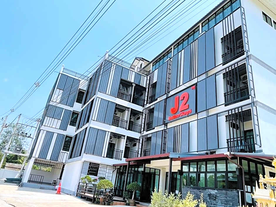 J2 Residence Chiang Rai by ZUZU