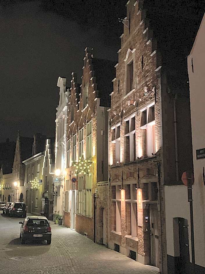 B&B 1669