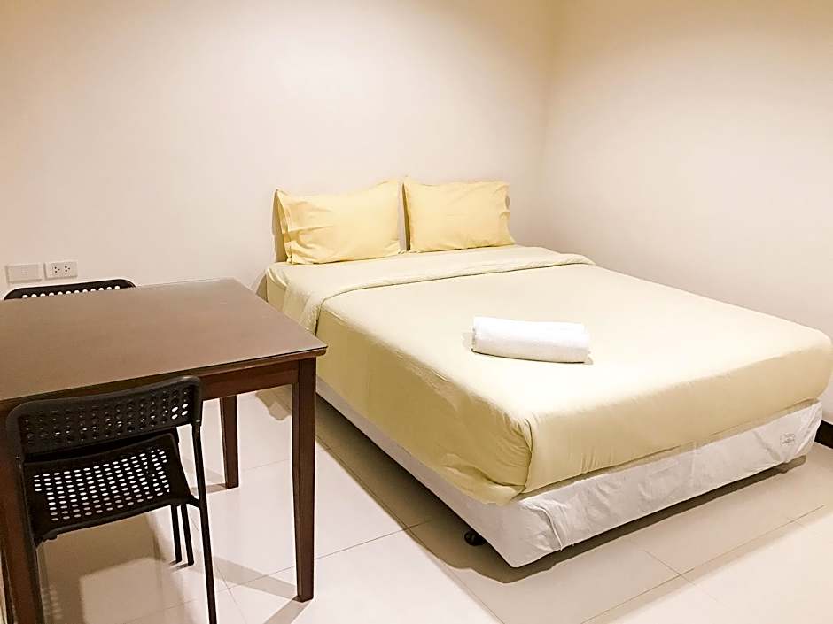 Sea Land View Apartment @ Sriracha