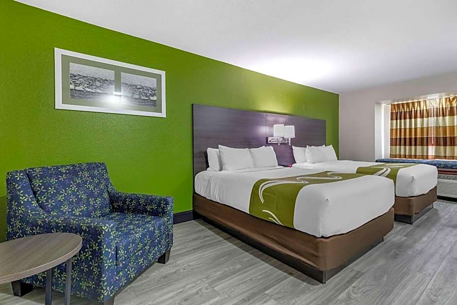 Quality Inn & Suites Longview I-20