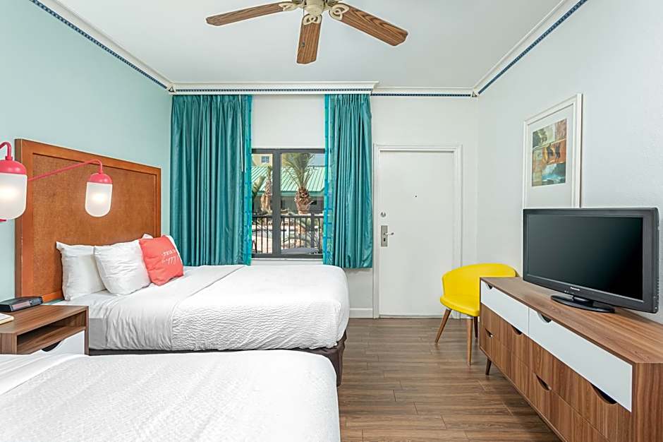 Beachside Hotel and Suites