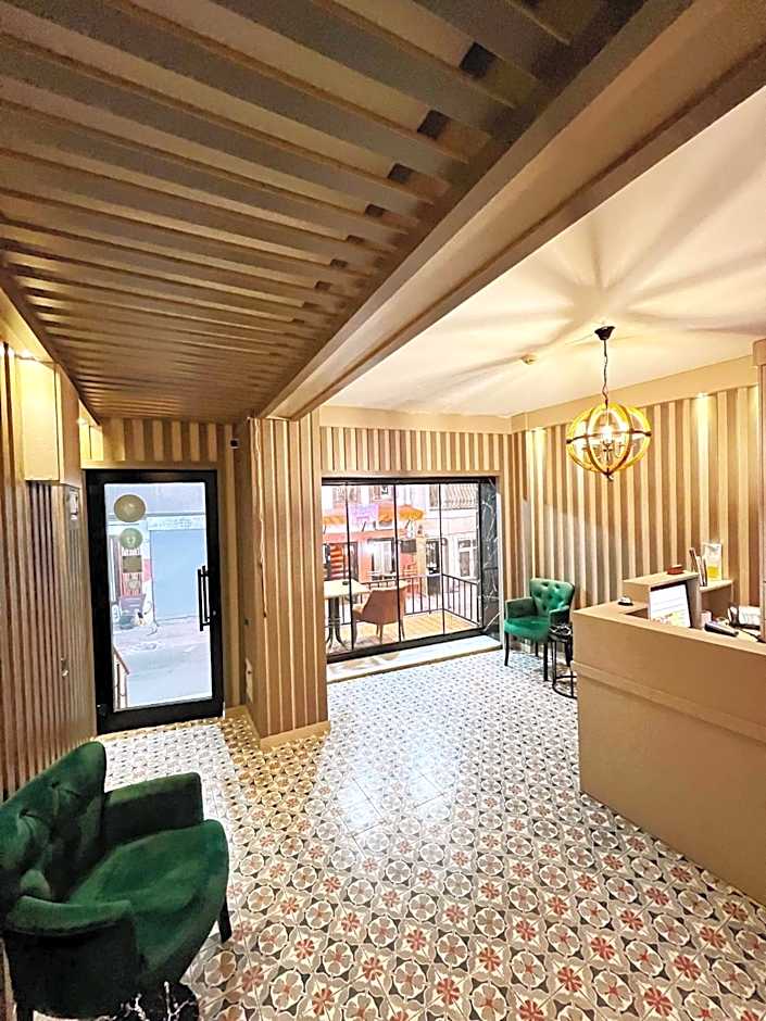 Taksim Cetinkaya Suite