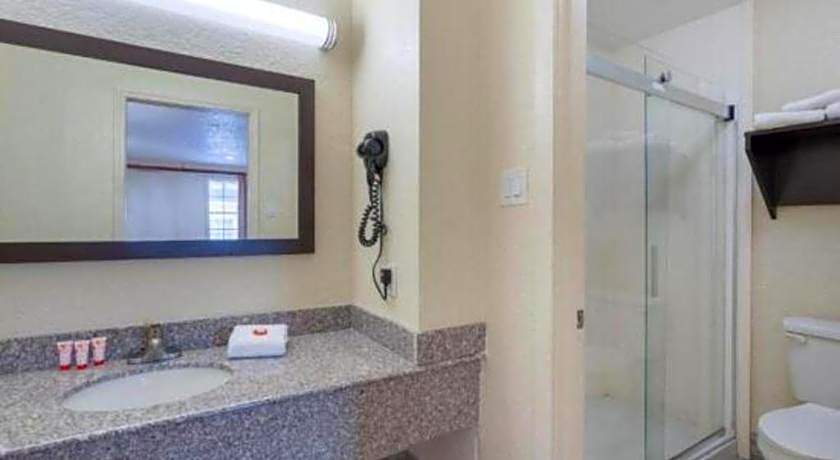 OYO Hotel Tulsa N Sheridan Rd & Airport