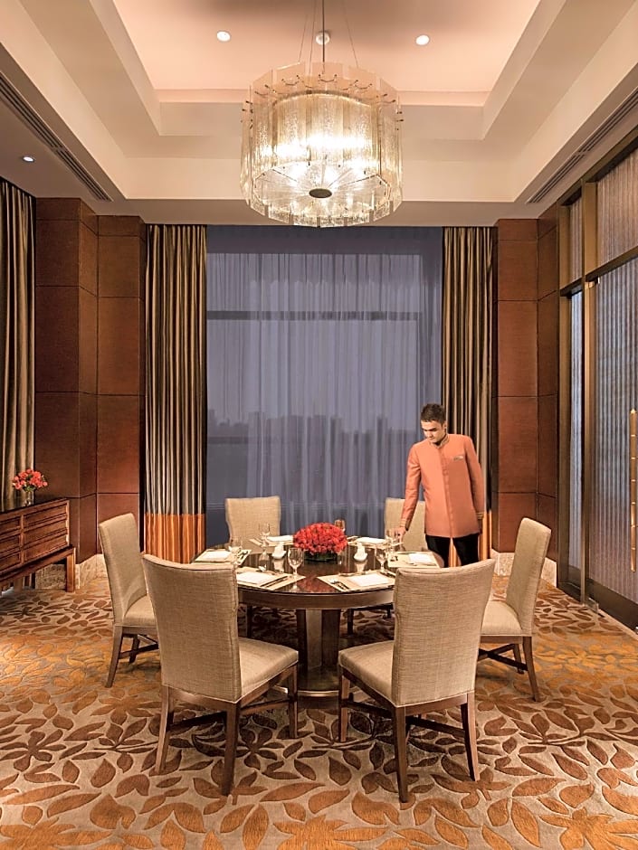 Crimson Hotel Filinvest City Manila