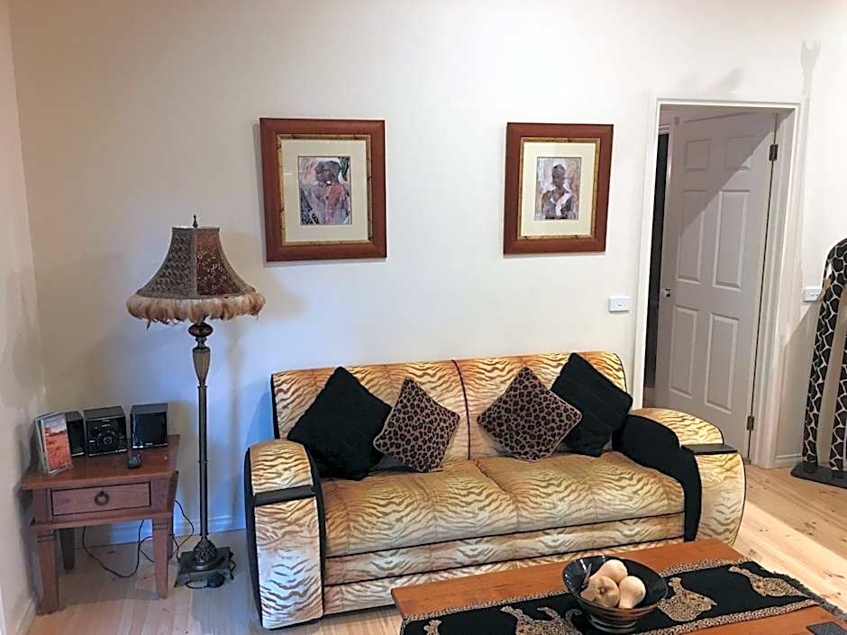 Weeroona Bed And Breakfast