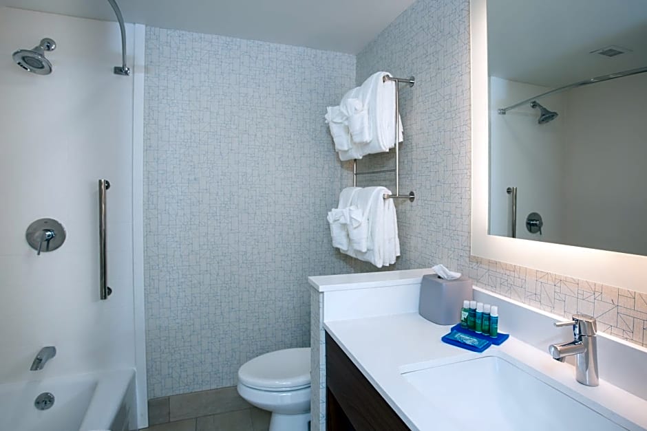 Holiday Inn Express Chelmsford, an IHG Hotel