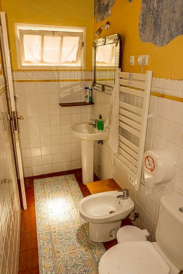 Hostel Albergue La Casa Encantada