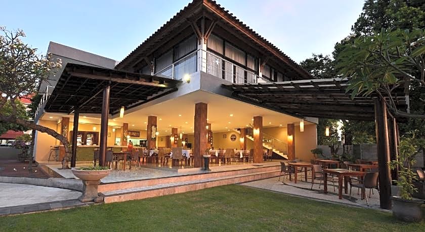 Puri Saron Hotel Baruna Beach Lovina