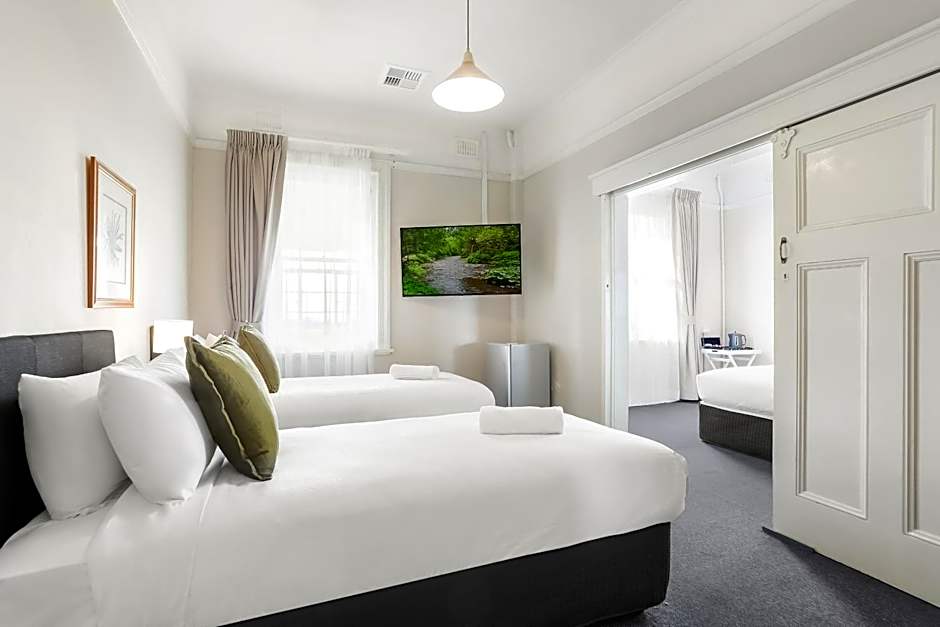 Grand View Hotel
