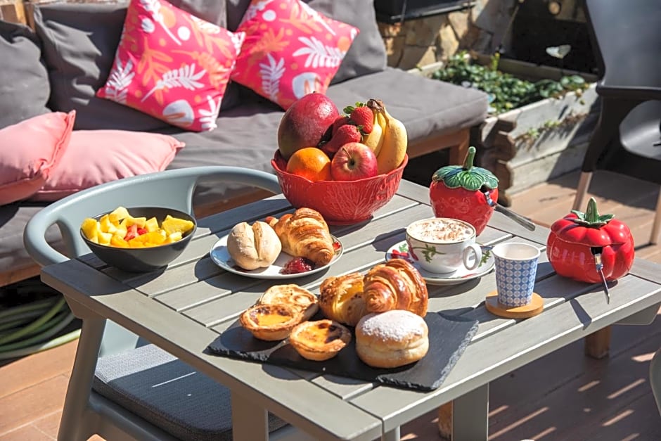 Lagos Uptown Bed & Breakfast
