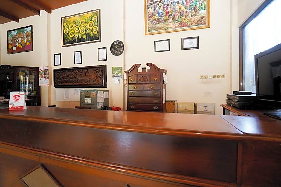 Collection O 1430 Hotel Ratna Syariah