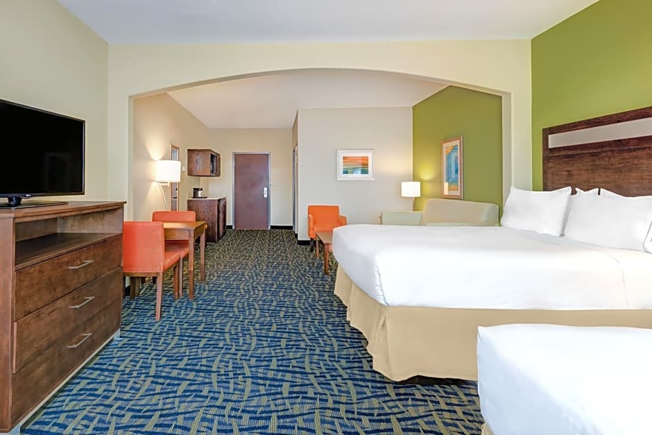 Holiday Inn Express Hotel and Suites Monahans I-20