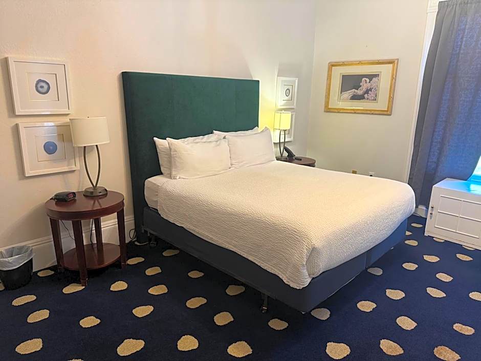 The Sterling Hotel