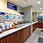 Holiday Inn Express Detroit-Warren/General Motors Technology Center By IHG