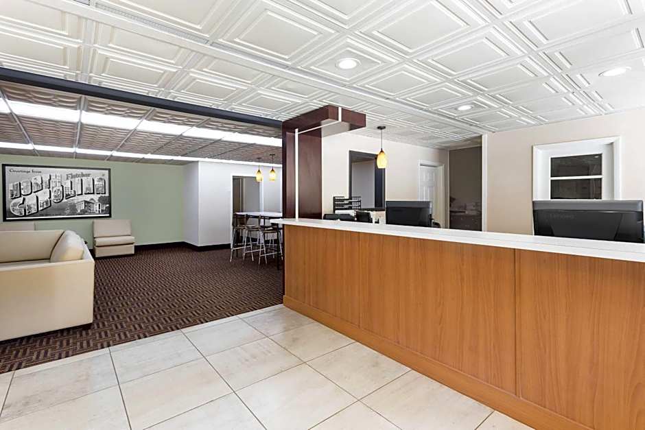 Super 8 By Wyndham Asheville Airport
