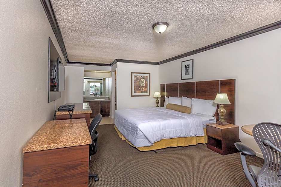 Photo 1 of 1 of 1 King Bed