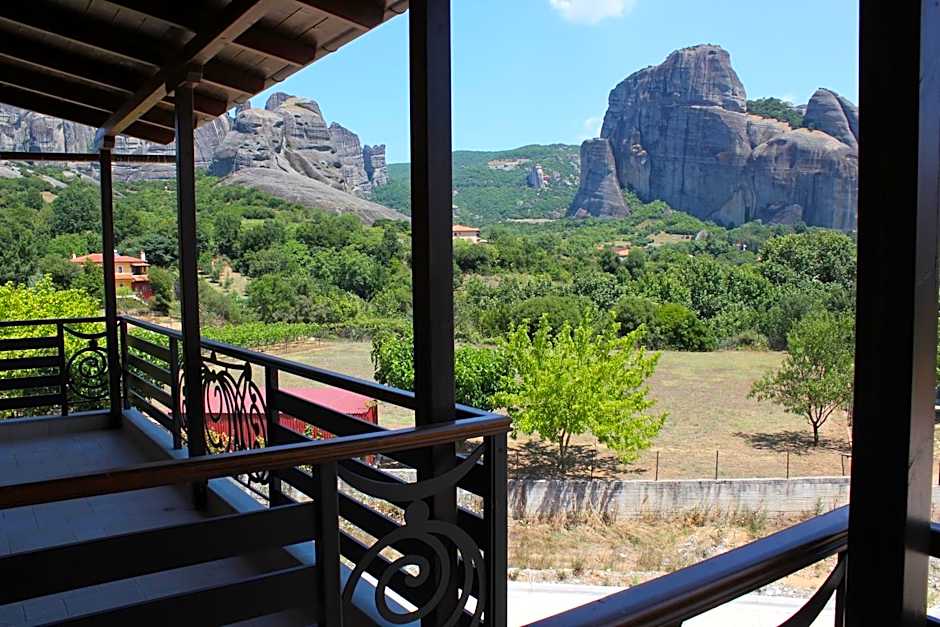 Grand Meteora Hotel