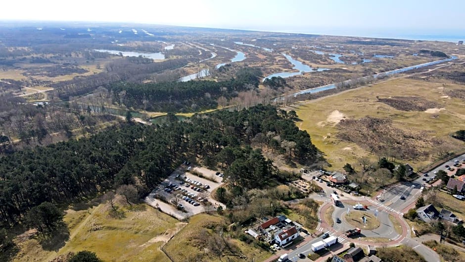 B&B het duinhuisje met jacuzzi, gratis parkeren, 2 fietsen te leen, airco
