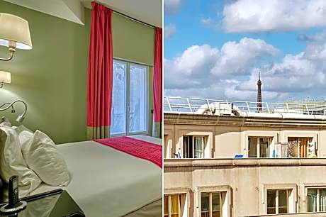 Twin Room with Street View