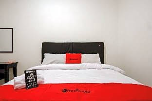RedDoorz @ Losari Area 2 Makassar