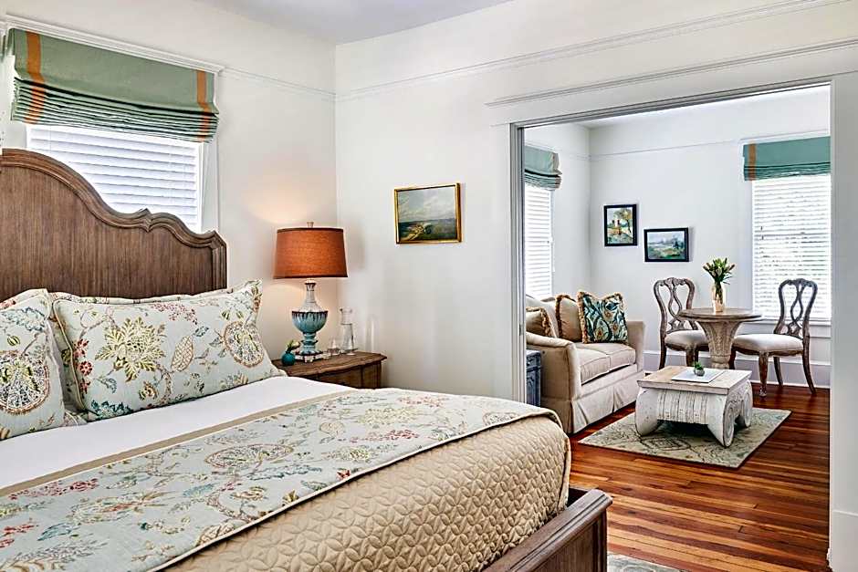 Photo 1 of 5 of 1 King Bed Suite