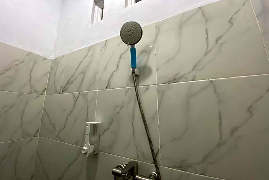 Hotel O Penginapan Melati Tanjung Near Kantor Pengamat Pengairan Tanjung