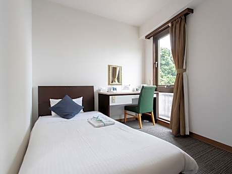 Single Room - Non-Smoking