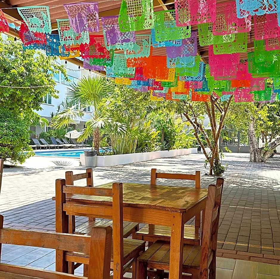 Hotel Rega Suites Guayabitos - Family & Kitchen