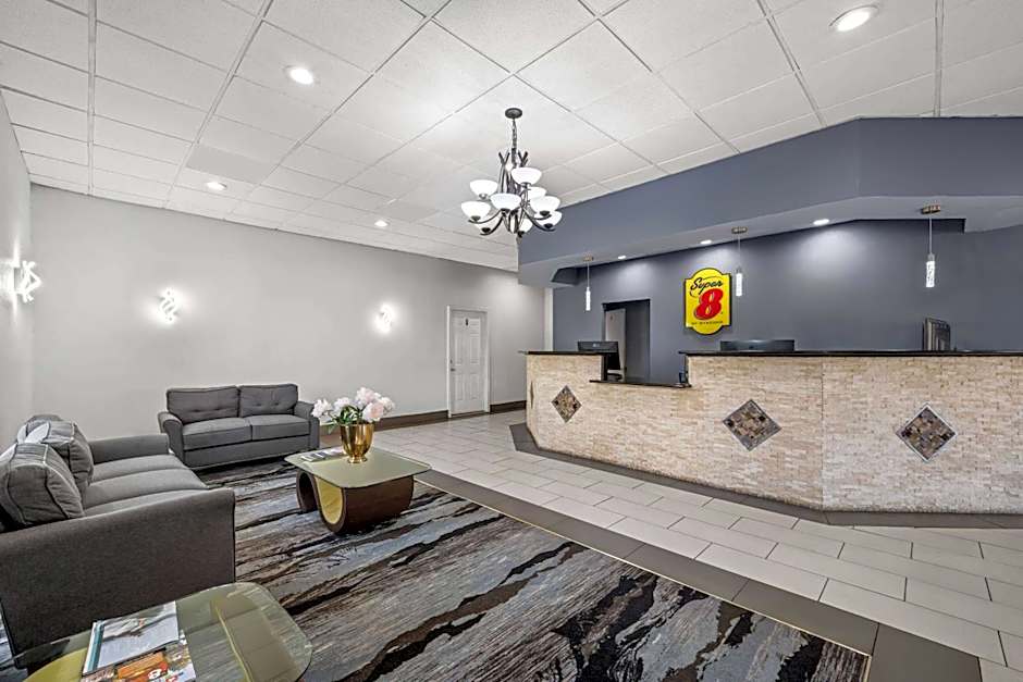 Super 8 by Wyndham Garysburg/Roanoke Rapids