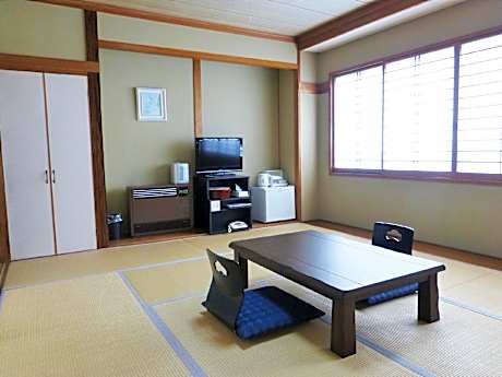 Japanese Style with Shared Bathroom Non-Smoking