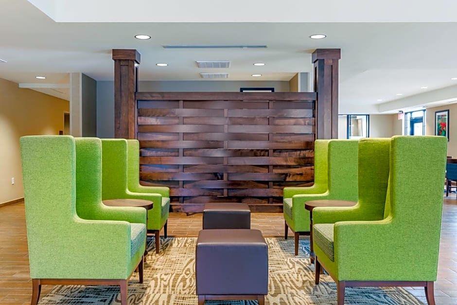 Comfort Inn & Suites Schenectady - Scotia