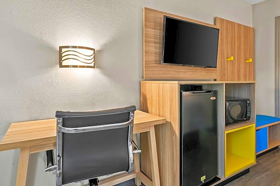 Days Inn by Wyndham Simpsonville