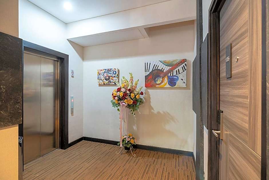 Front One Boutique Karawang