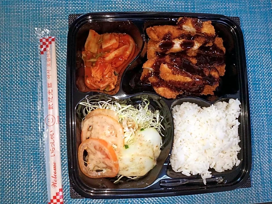 MinshukuKCS Hotel and Restaurant