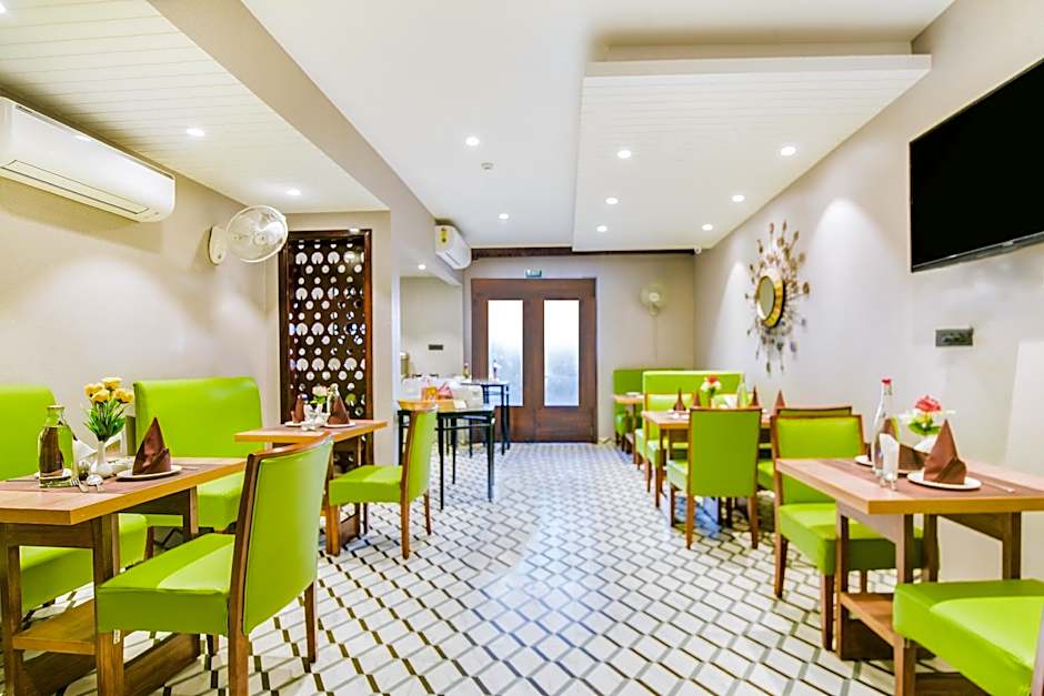 Hotel Bluestone - Nehru Place                                         