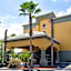 Galleria Palms Orlando - Free Theme Park Shuttles