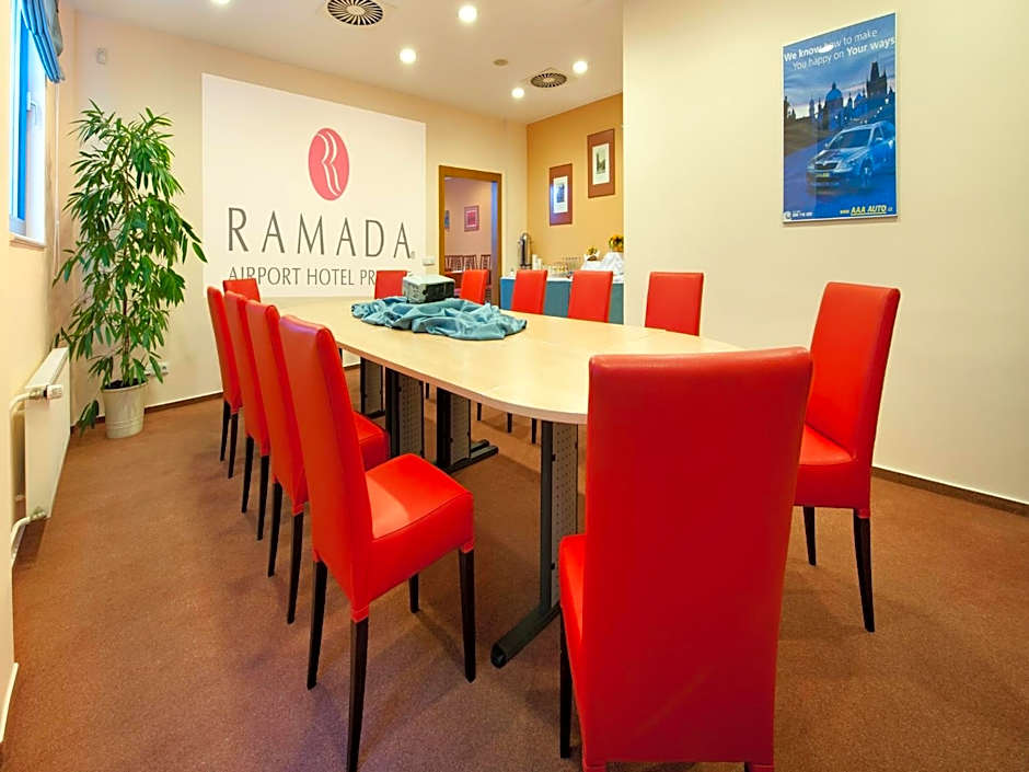 Ramada Airport Hotel Prague
