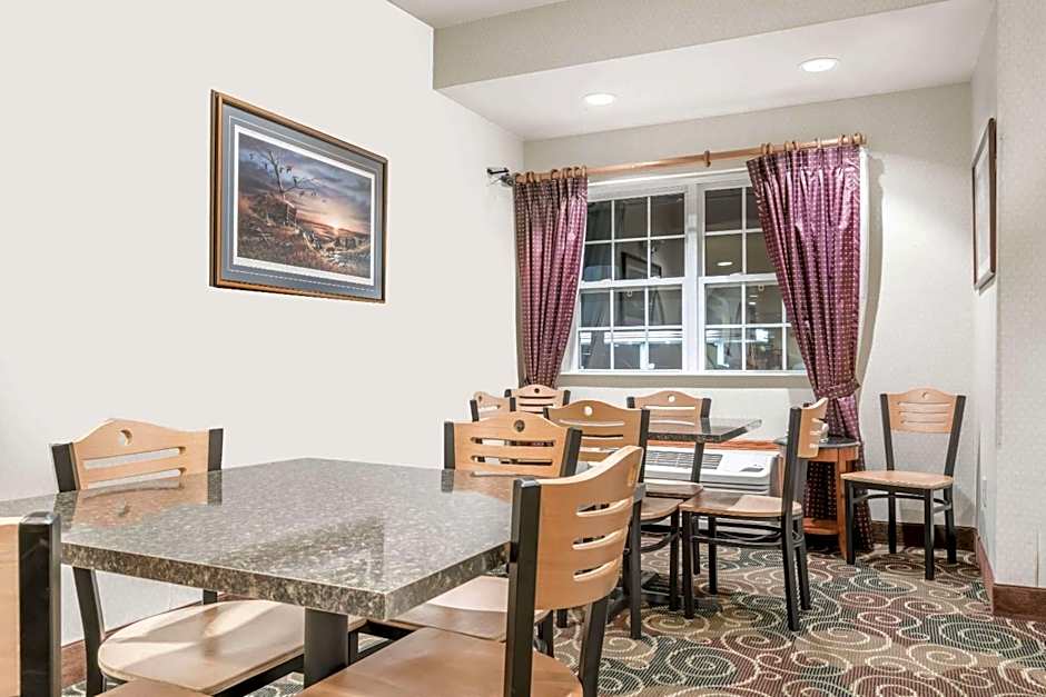 Microtel Inn & Suites By Wyndham Rice Lake