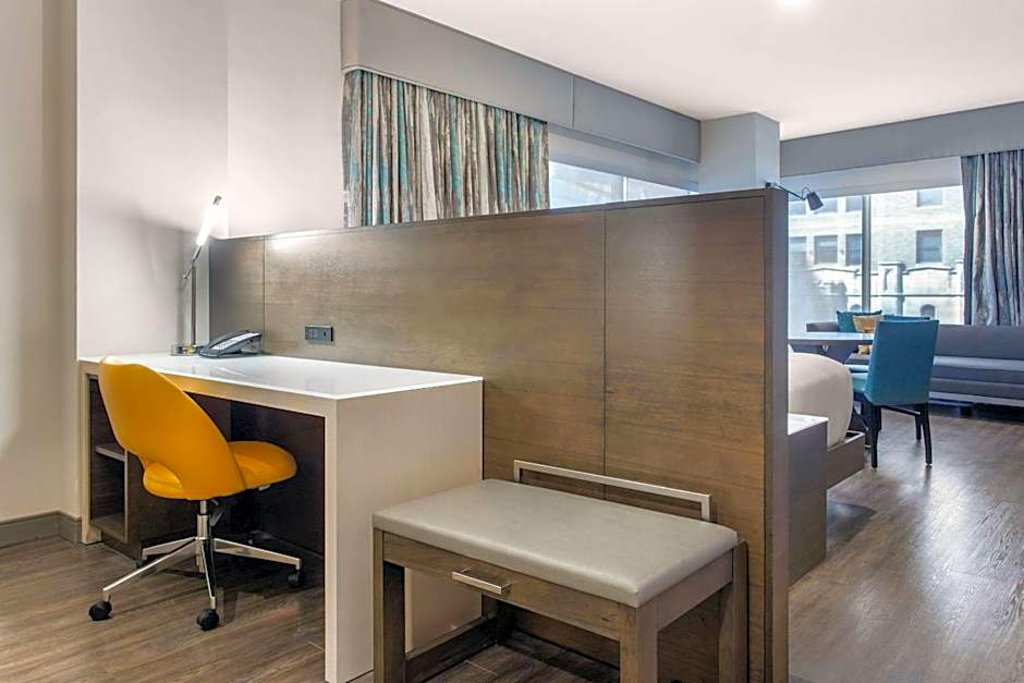 Cambria Hotel Philadelphia Downtown Center City