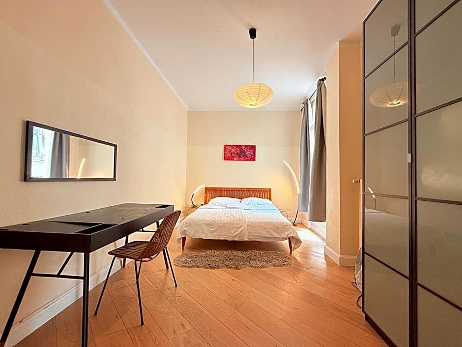 FHS ApartHotel