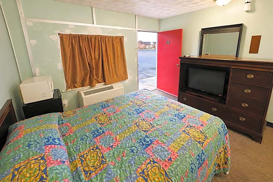Gray Plaza Motel Benton Rend Lake I-57