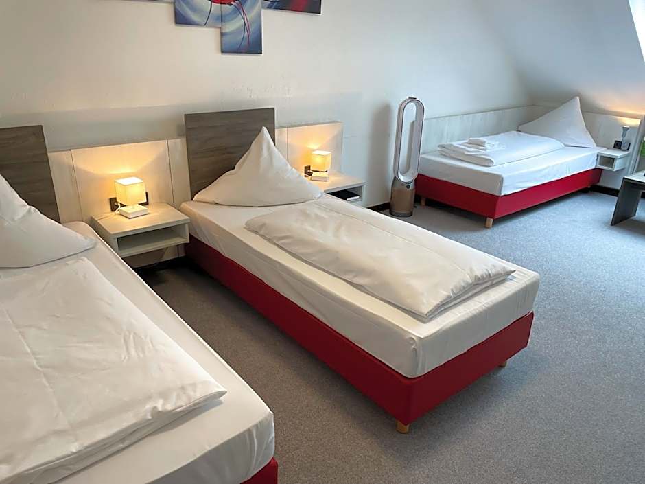 Photo 1 of 7 of Triple Room