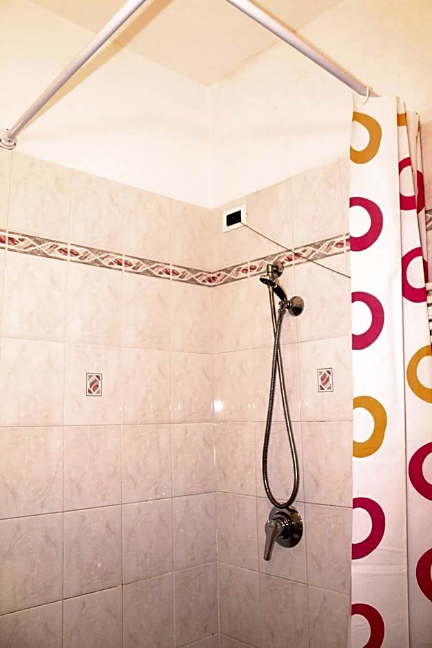 Hotel I 4 Assi