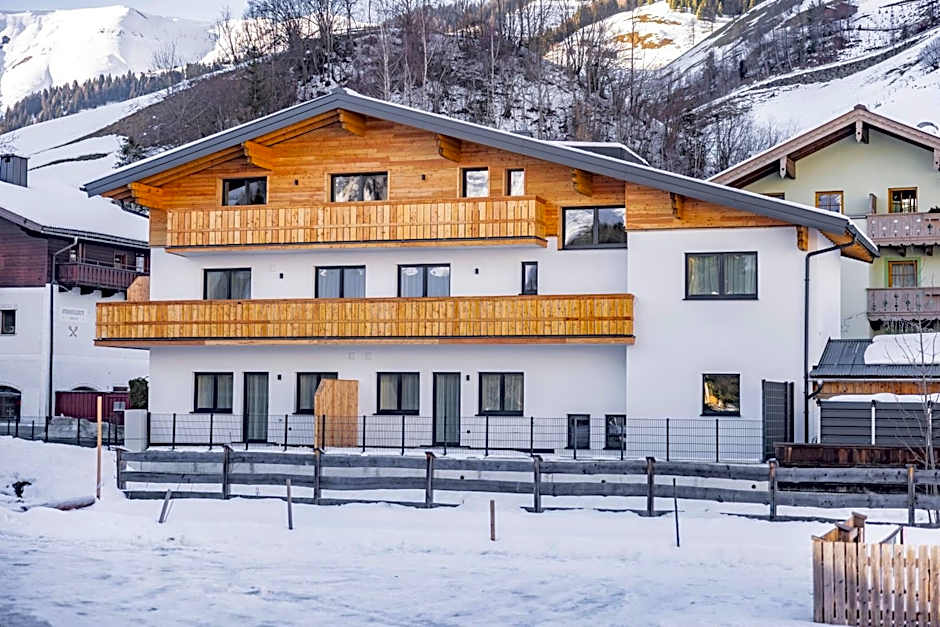 RIVERSIDE RAURIS APARTMENTS