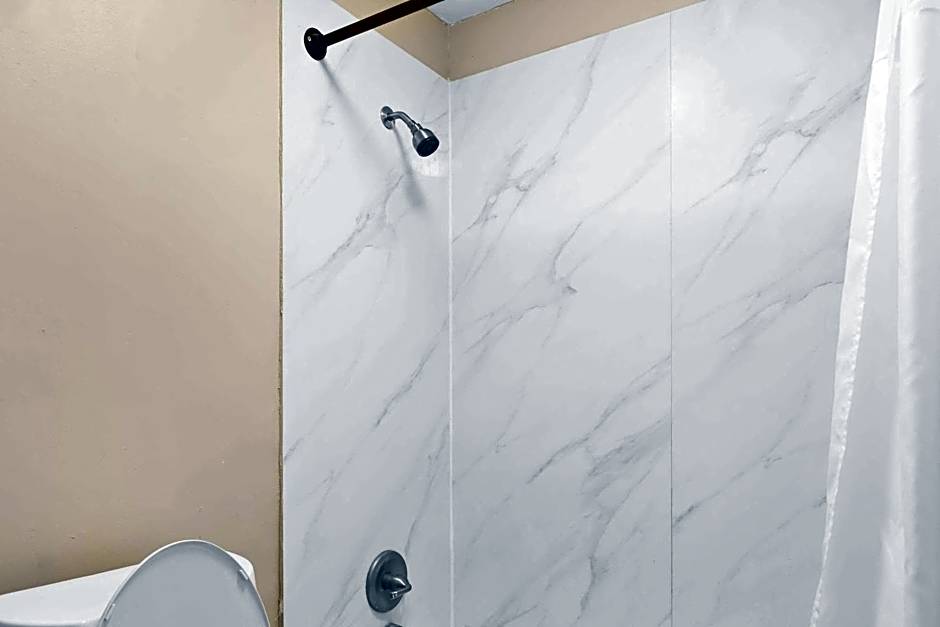 Suburban Studios Brunswick I-95