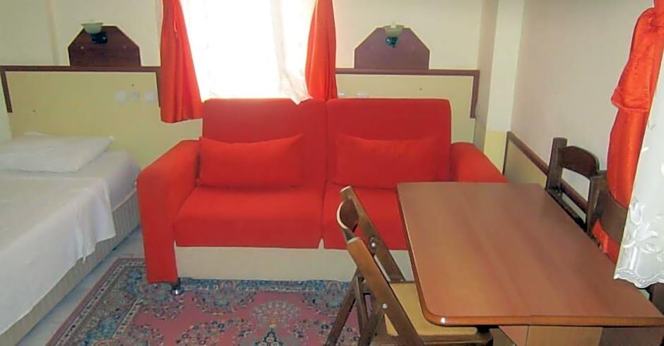 Hotel Red Rose