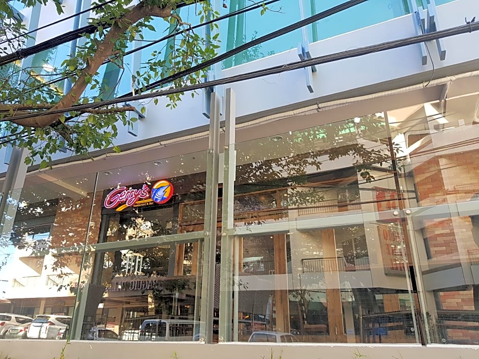 Travelite Hotel Legarda