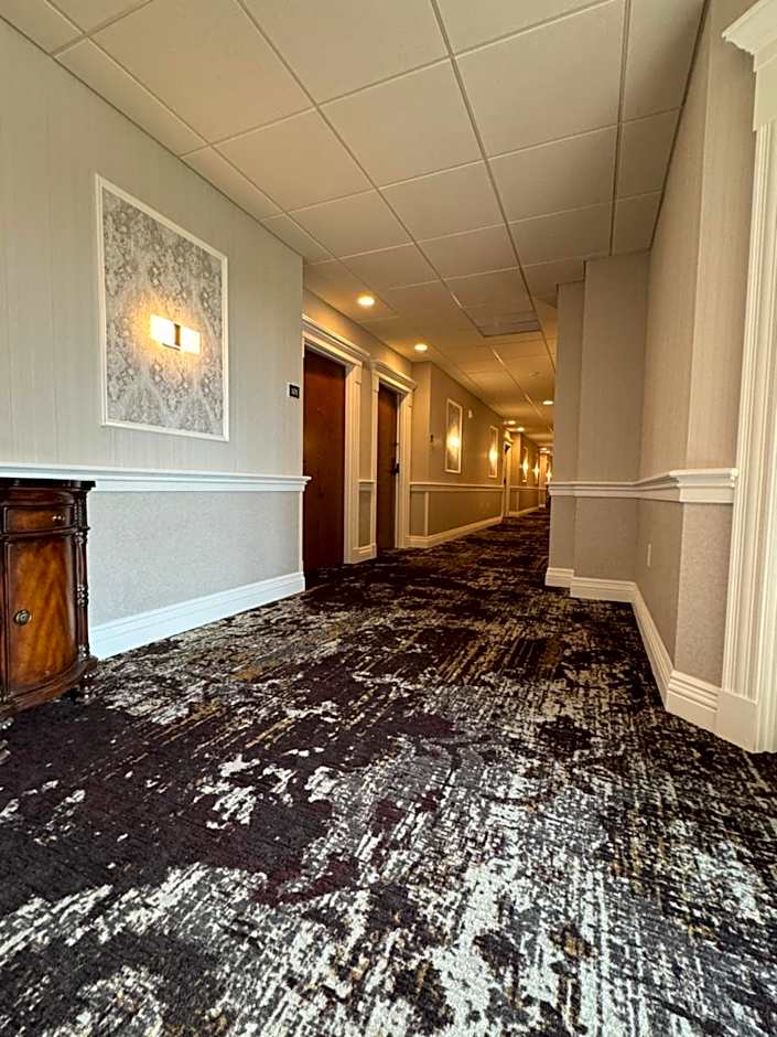 Amish View Inn & Suites