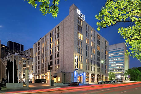 Aloft Dallas Downtown