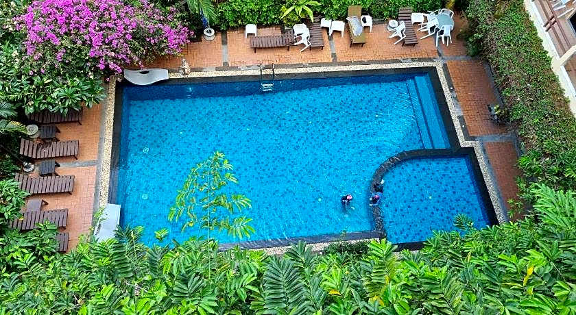 Opey De Place Pattaya